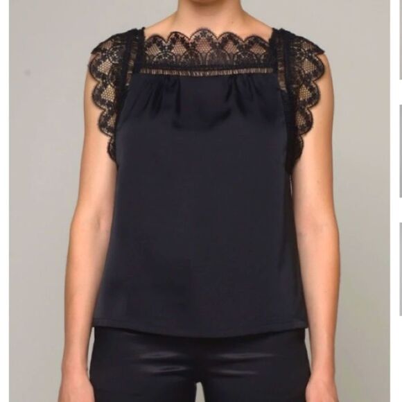 Cistar New York Iris Black Lace Shoulder Top - Picture 1 of 10